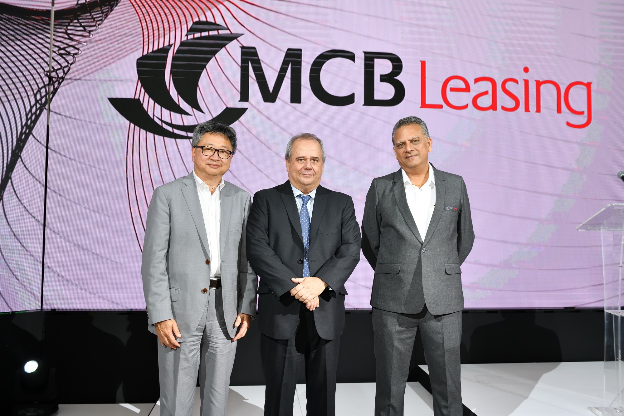 mcb leasing lexpresscars