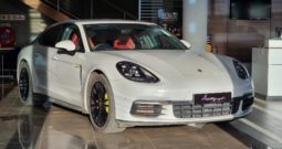 Dealership Second Hand Porsche Panamera 2017