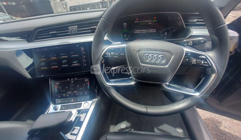 Dealership Second Hand Audi e-tron 2020 full