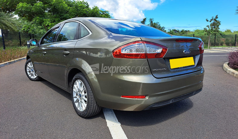 Dealership Second Hand Ford Mondeo 2014 full