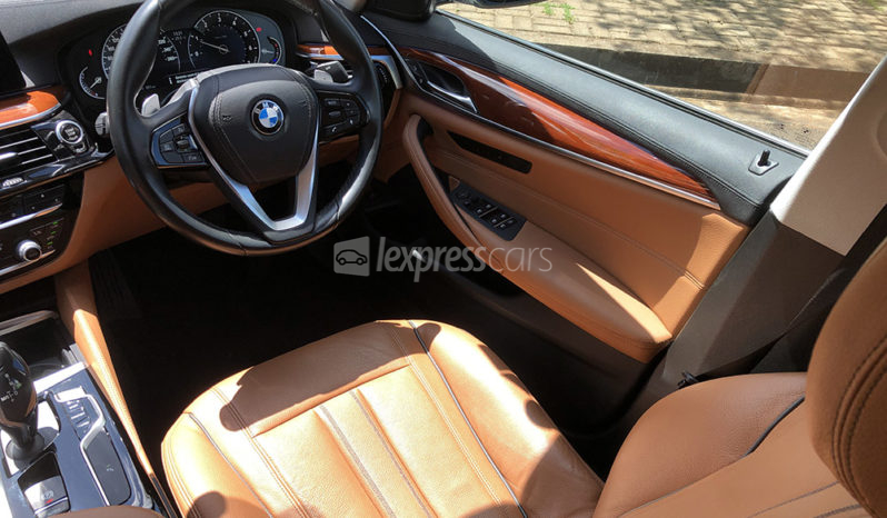 Dealership Second Hand BMW 530i 2018 full