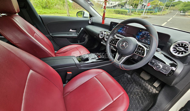 Dealership Second Hand Mercedes-Benz CLA180 2021 full