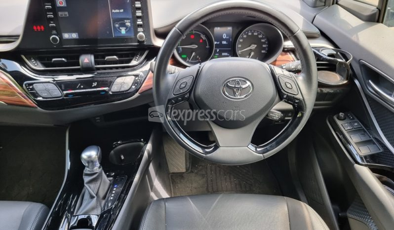 Dealership Second Hand Toyota C-HR 2020 full