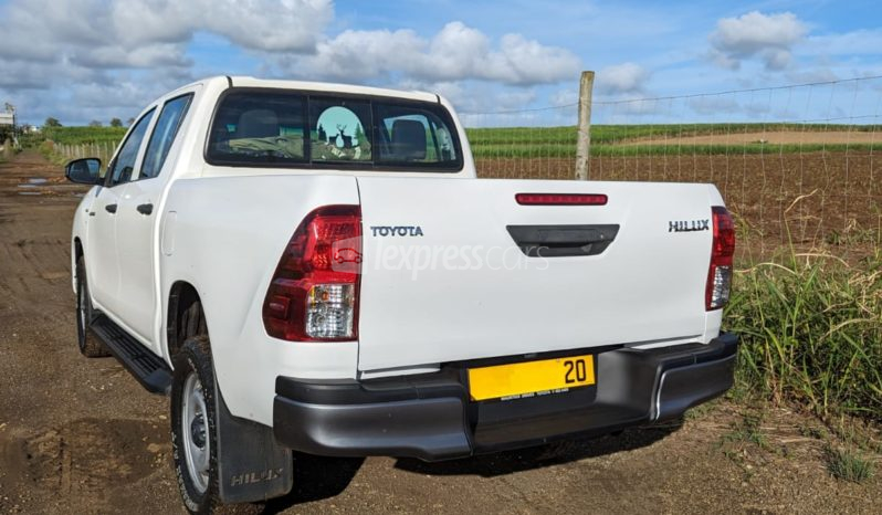 Second-Hand Toyota Hilux 2020 full