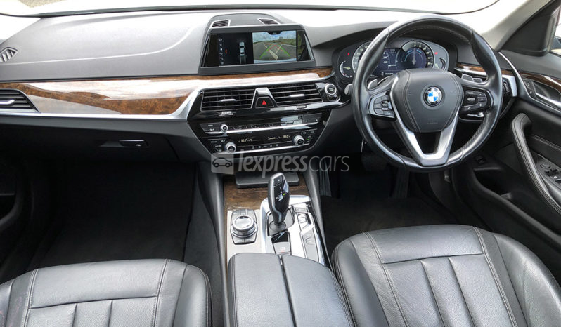 Dealership Second Hand BMW 530E 2017 full