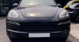 Dealership Second Hand Porsche Cayenne 2014