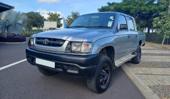 Dealership Second Hand Toyota Hilux 2005 full